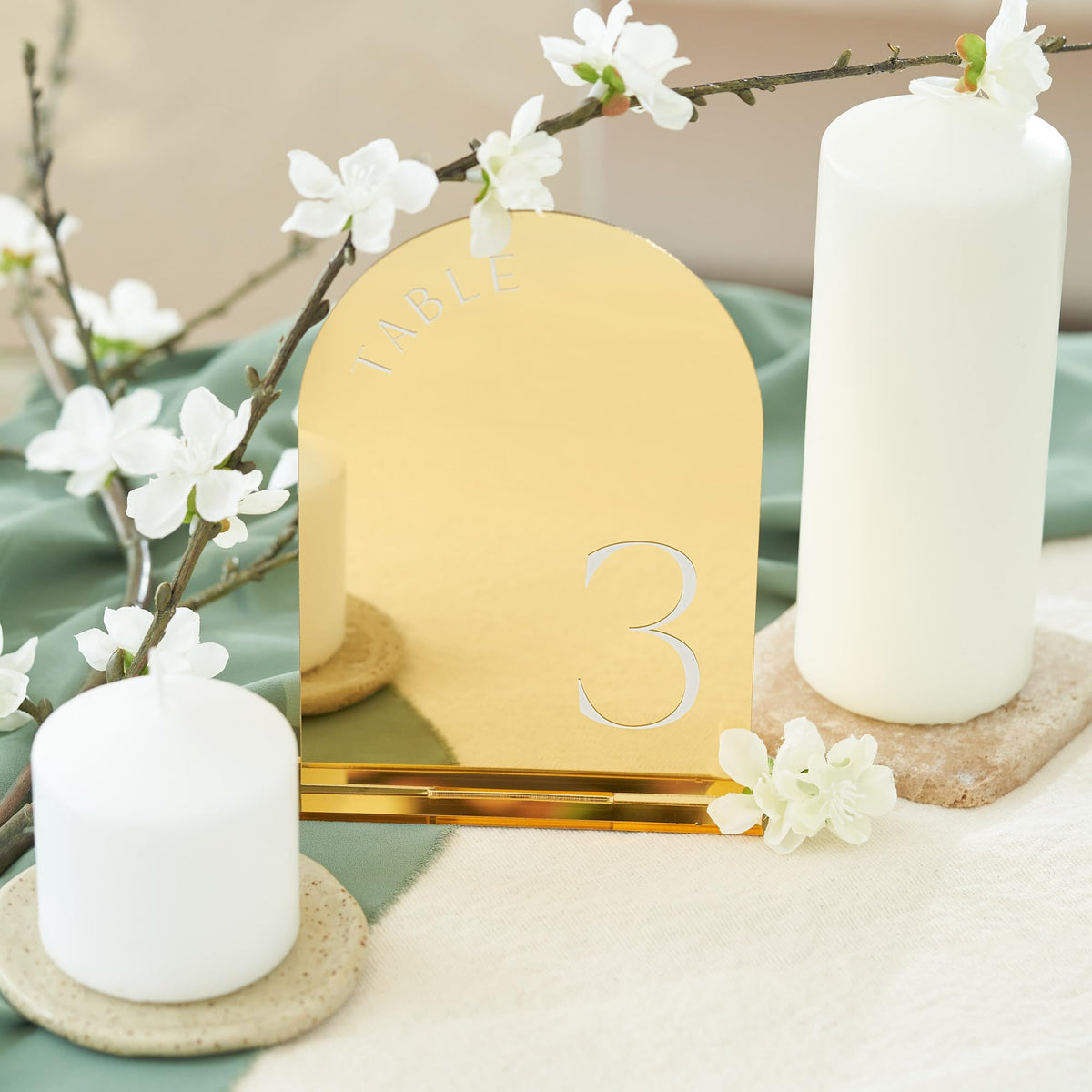 ZICOTO luxe wedding decor enhances table aesthetics with a polished finish