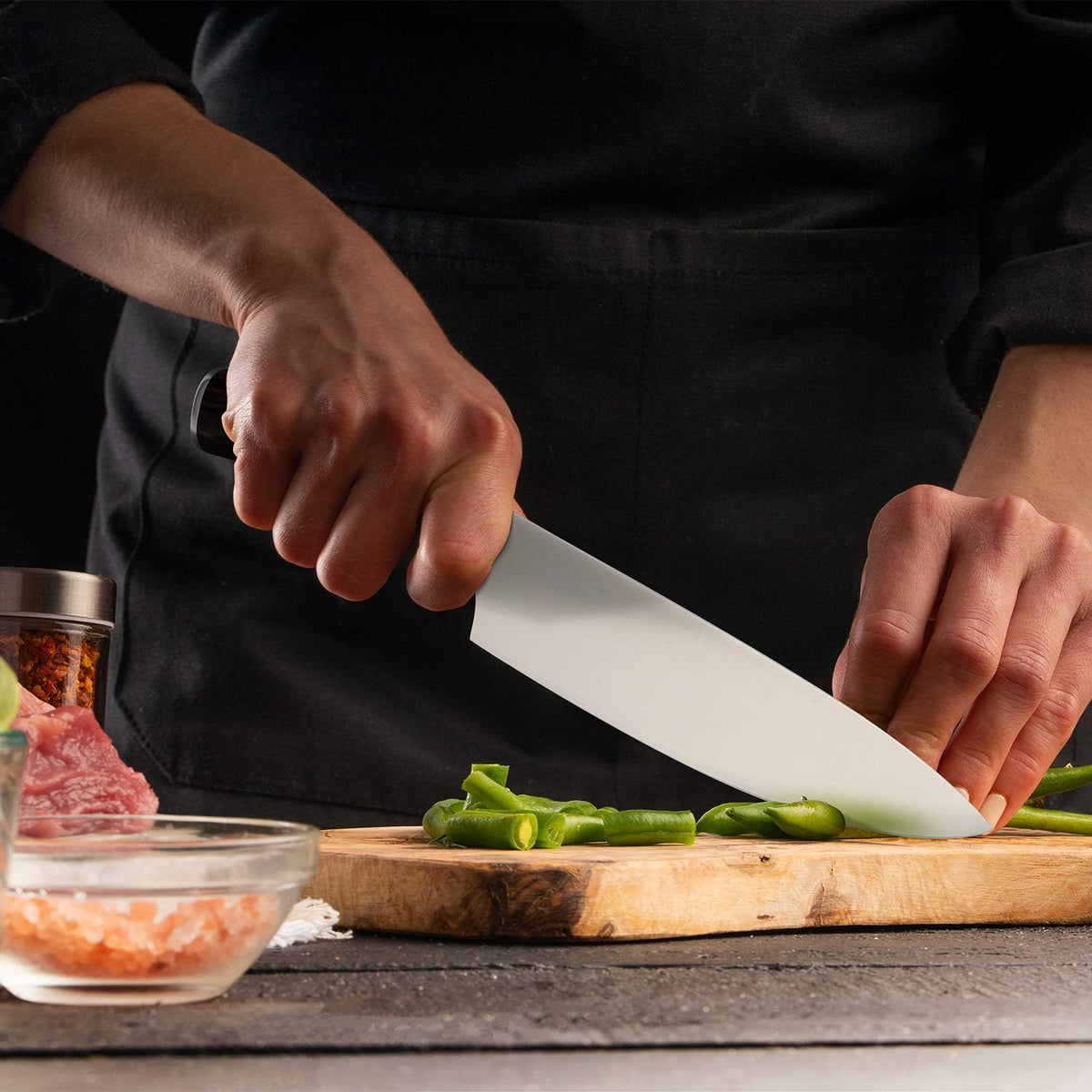 Imarku blade handling meat and bone with precision