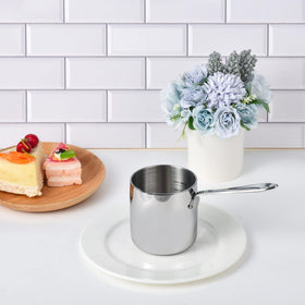 IMEEA induction compatibility note reminds users to work with induction-ready setups.