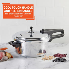 Lid and seal ensure tight closure to lock in heat and flavor.