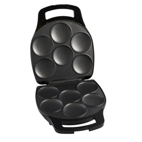 Imusa 6-slot electric arepa maker in matte black for quick family meals