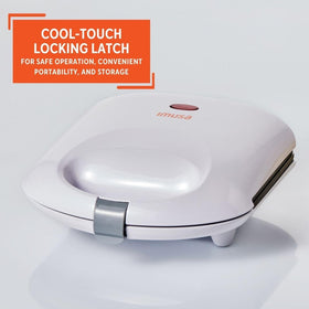 IMUSA Arepa Maker cool-touch latch for safe handling and storage.