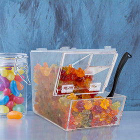 IneVibe spoon slot enhances tidiness by keeping the scoop off the counter.