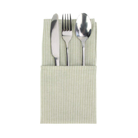 INFEI green dinner napkins on wedding table for coordinated seating