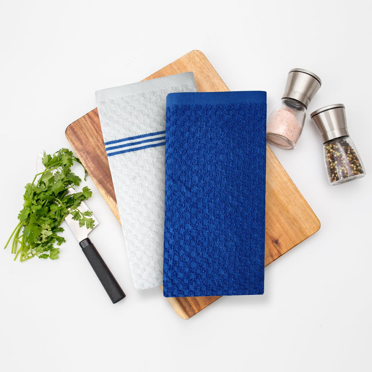 Infinitee Xclusives blue dish towels; quick-drying and durable for daily tasks.