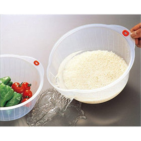 Inomata rice washing speed bowl in BPA-free plastic for safe cleaning