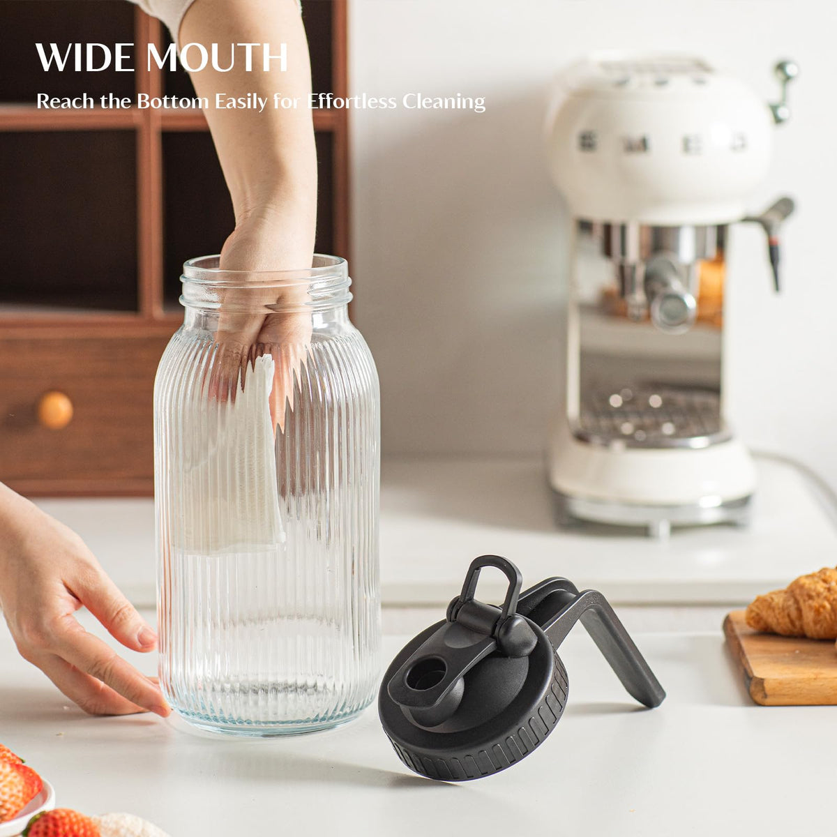 INSETLAN dishwasher-safe glass pitcher simplifies cleanup after entertaining.