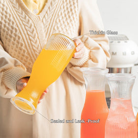 Leak-proof pour from INSETLAN carafe with narrow neck