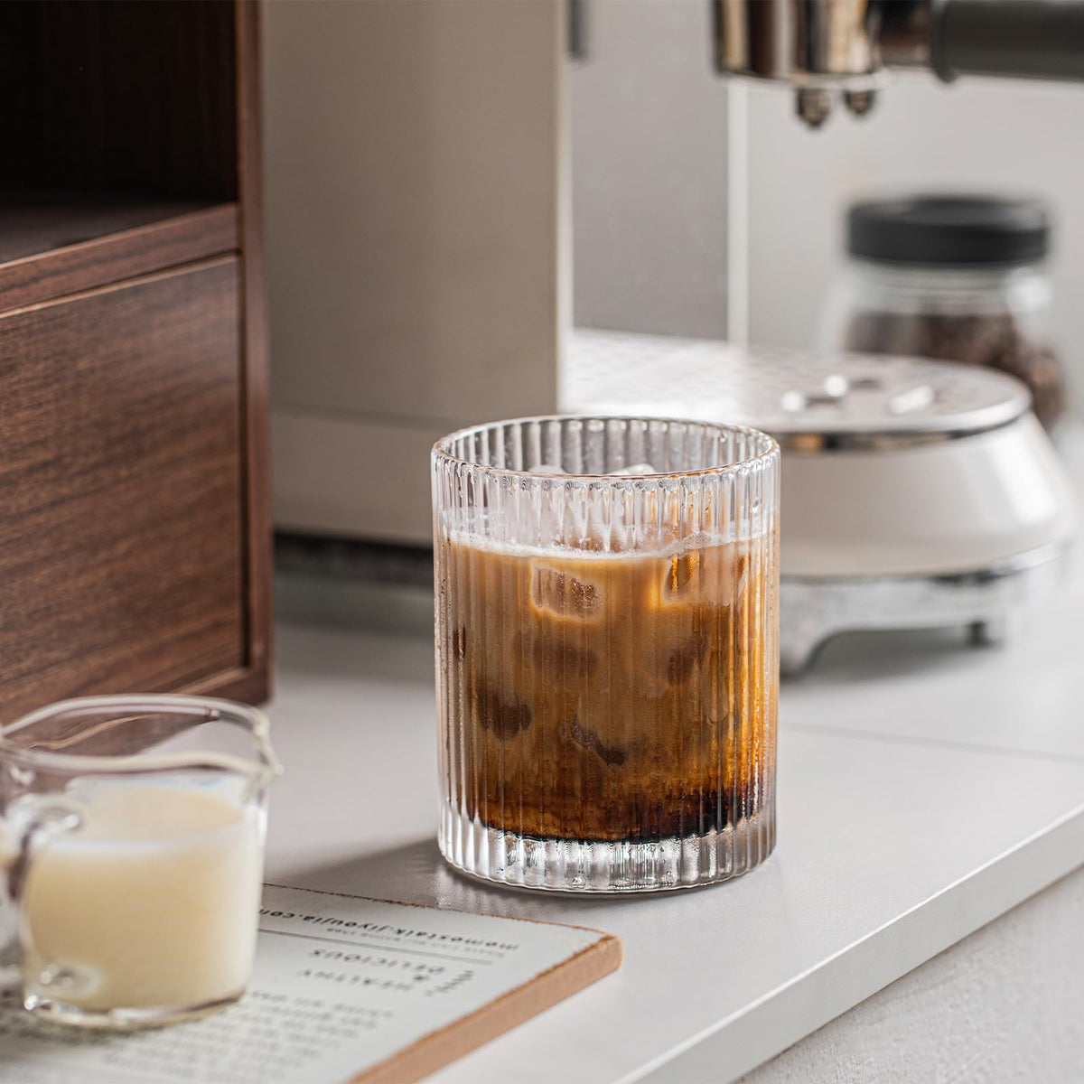INSETLAN versatile drinkware set suits wine, juice, and water.