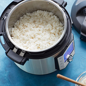 Instant Pot inner pot compatible with Pro and Duo Evo Plus 6Qt for versatile cooking.