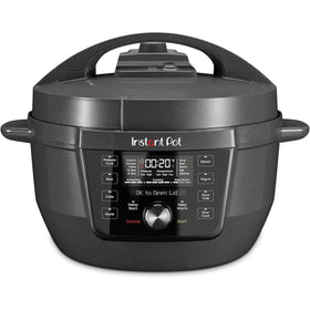 Instant Pot RIO Wide Plus top view highlighting the large surface for even browning