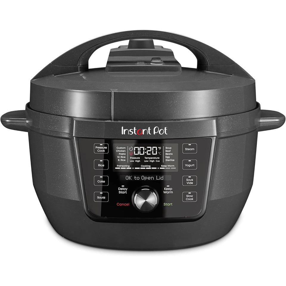Instant Pot RIO Wide Plus top view highlighting the large surface for even browning