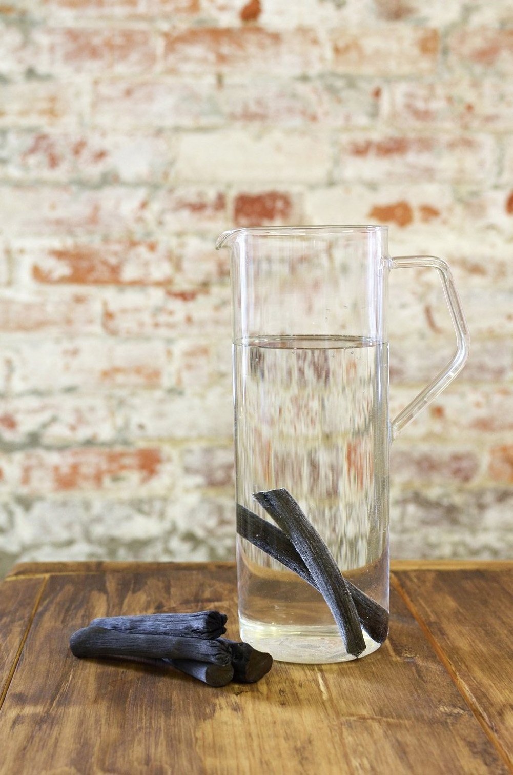 IPPINKA Binchotan in a personal bottle filtration setup for better taste