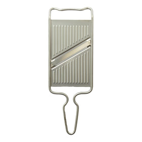IPPINKA Japanese double-edged slicer blade angle enables precise thin slices.