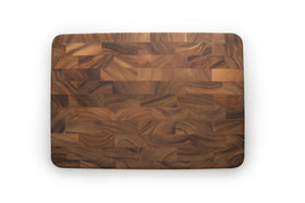 Ironwood Gourmet acacia wood close-up highlighting natural grain and durability.