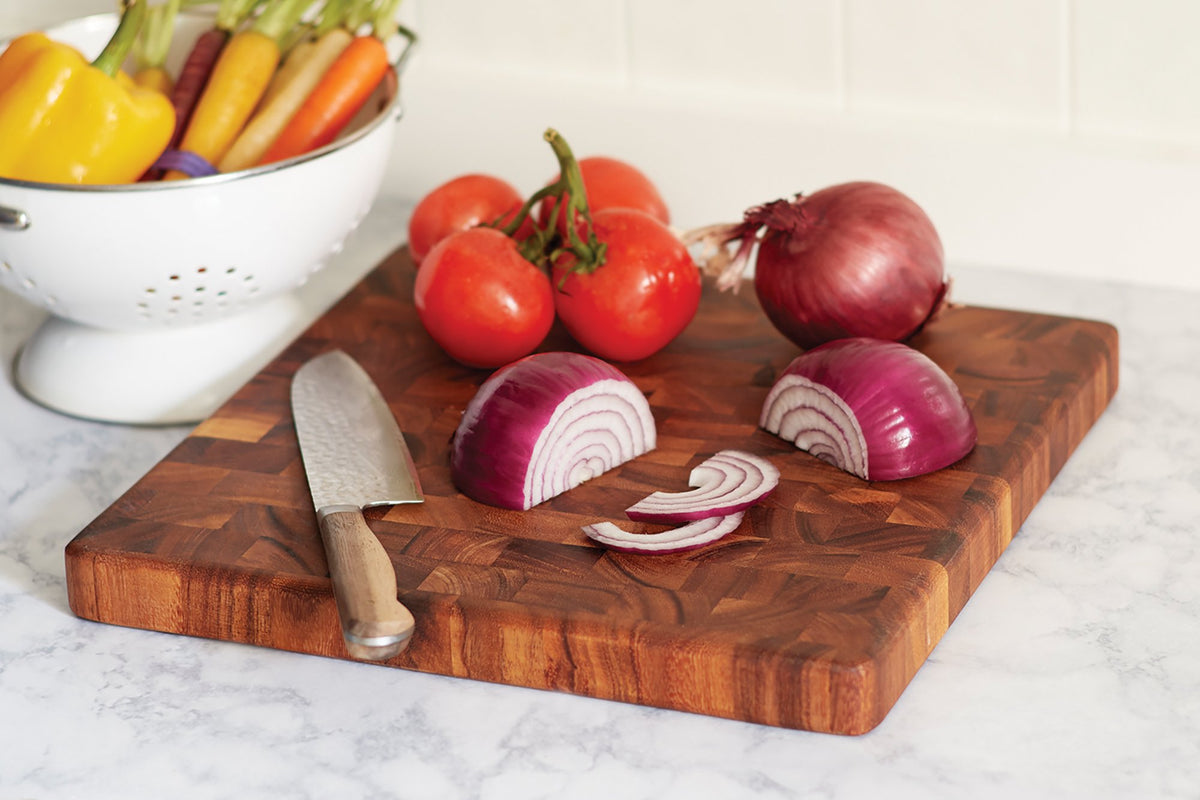 Ironwood Gourmet Charleston board close-up reveals wood patterns and knife-friendly surface
