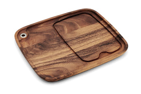 Ironwood Gourmet steak plate ready for grill or serving.