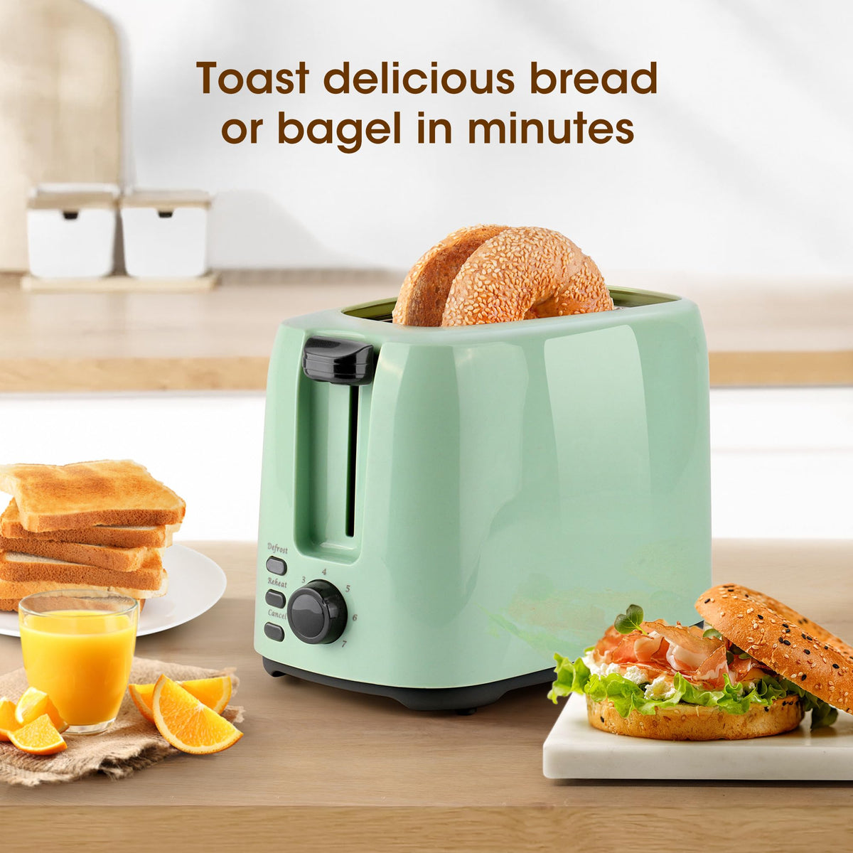 ISILER removable crumb tray for quick and easy cleaning after toasting.
