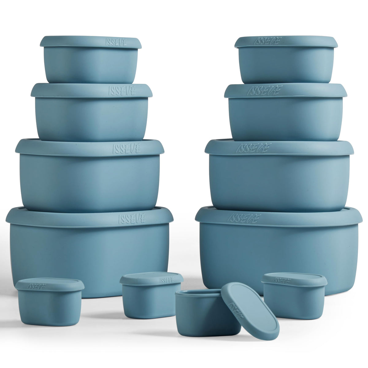 ISSEVE 33.8 oz nesting silicone container with airtight lid for meal prep.