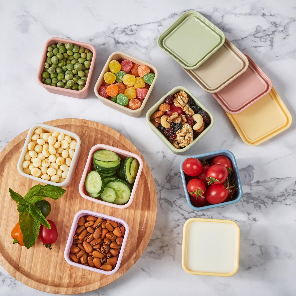ISSEVE stackable design saves space in lunch boxes and drawers.