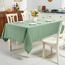 IVAPUPU 60x84 rectangle on dining table presenting clean lines.