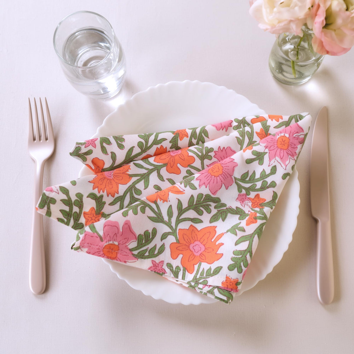Ivy Heritage elegant table napkins edge-stitching ensures durability and neat appearance after washing