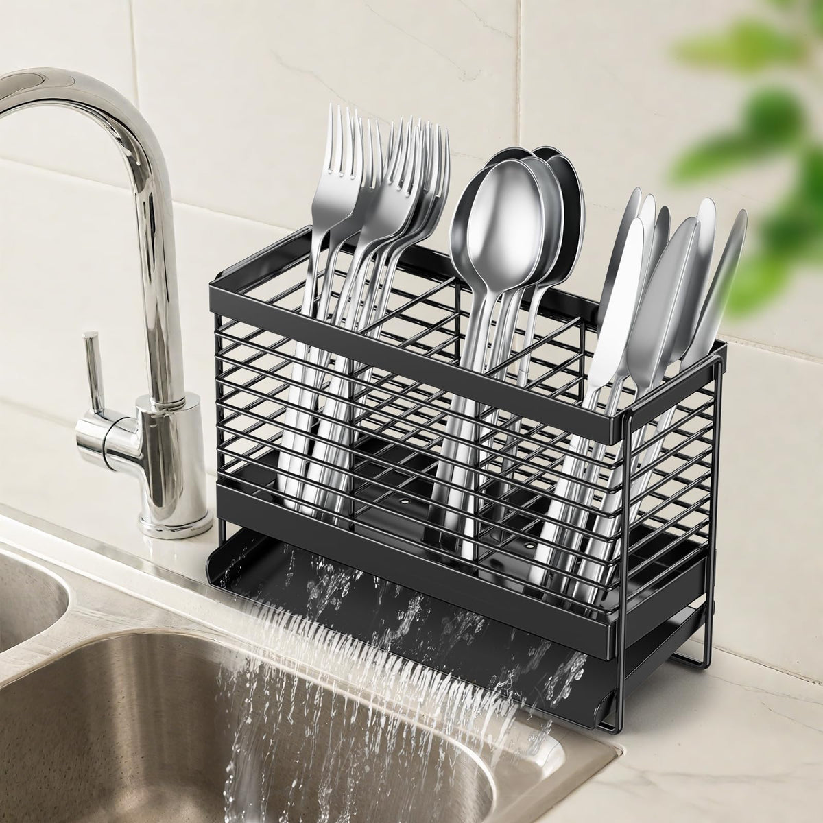 IWNTWY gift-ready utensil holder suits any kitchen or home setting