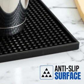 JAANIS bar mats support efficient drying at cocktail stations.