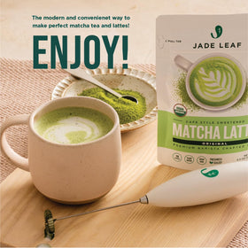 Jade Leaf easy-cleaning stand keeps your counter tidy.