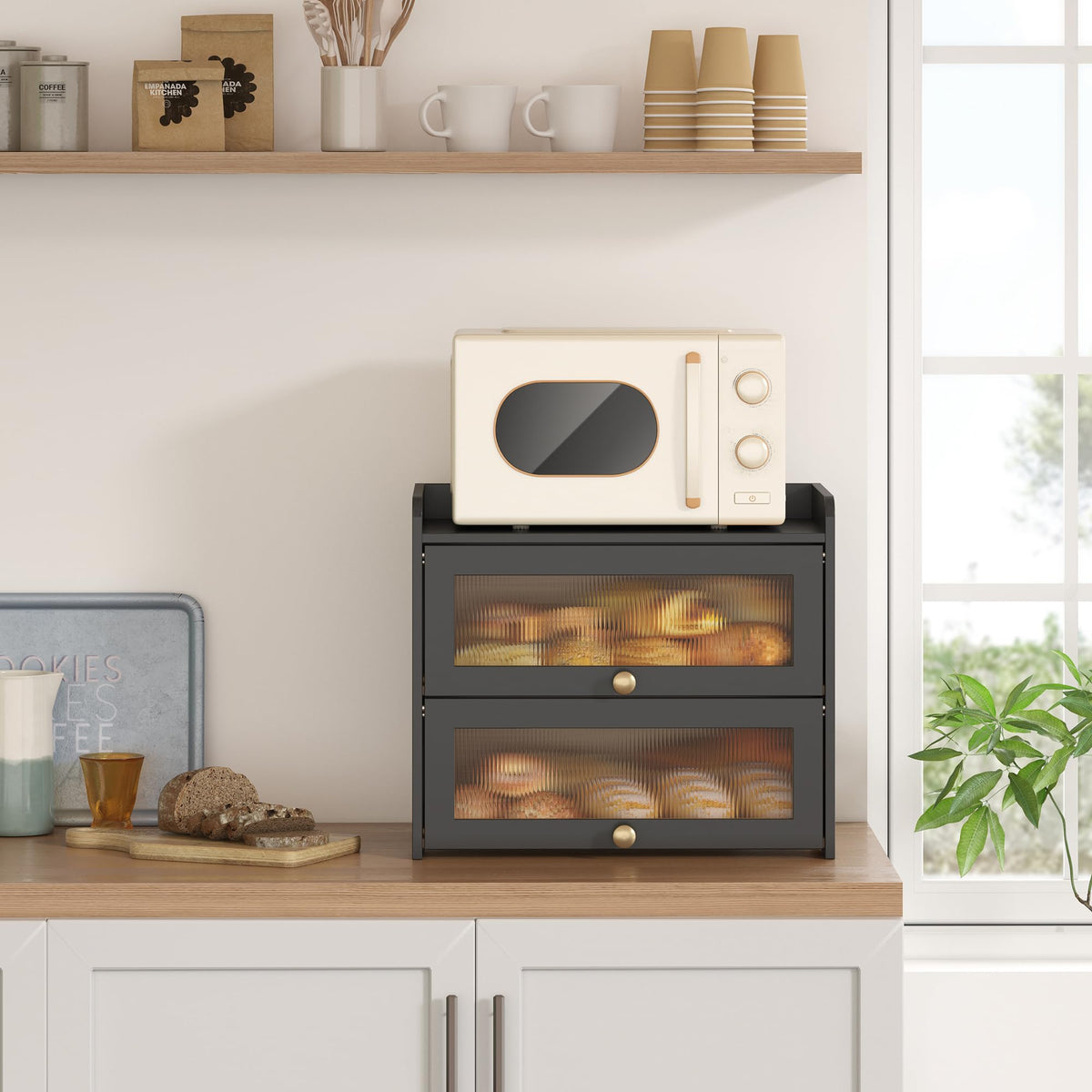 JANSNIMEN clear window bread box lets you monitor freshness at a glance