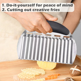 JAYVAR crinkle blade close-up highlights sharp stainless steel edge for precise cuts.