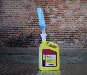 JCK Innovations mess-free and leak-proof design during transfer