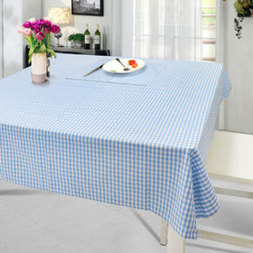 Jennice House outdoor picnic setup featuring the cotton tablecloth in blue.
