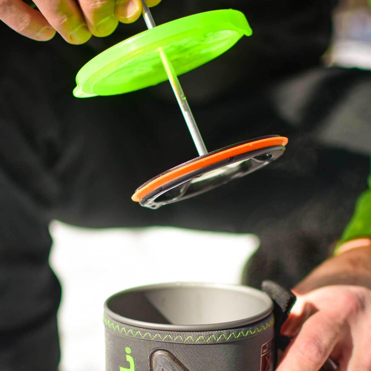 Jetboil silicone ring provides a secure fit to minimize grounds during plunging