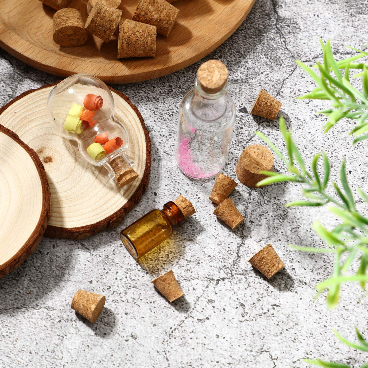 Jetec multipurpose cork stoppers suited for crafts and DIY projects.