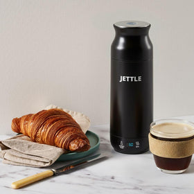 Jettle 110V US-use design delivers fast heating at home or in a hotel