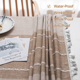 JIALE tassels detail adds rustic farmhouse charm to the setup.