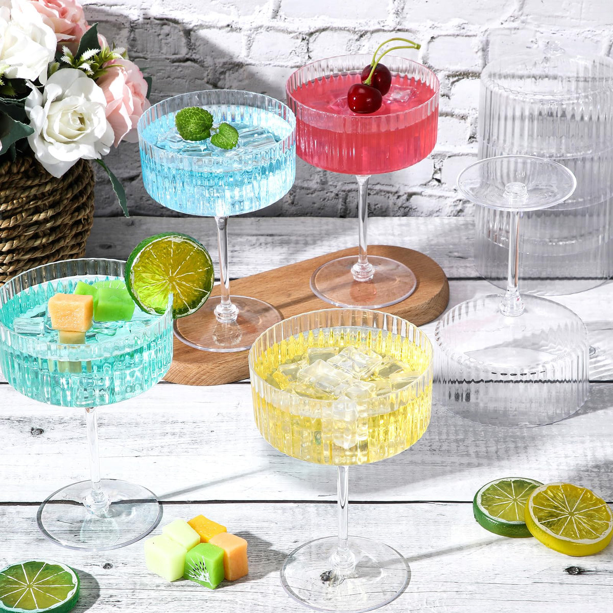 Jingmore durable clear cups for bars, buffets, and outdoor gatherings.