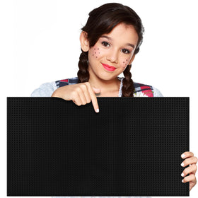 Jinmuxilll extra-large bar mat on a kitchen counter catching spills.