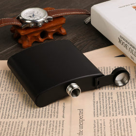 JIUZHU outdoor-flask ideal for camping and group outings.