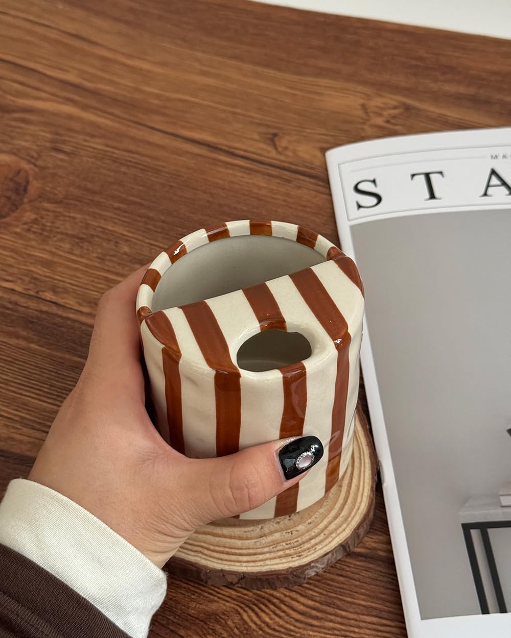 JMCRATE 10oz ceramic mug delivers heat retention and durability for longer warm beverages