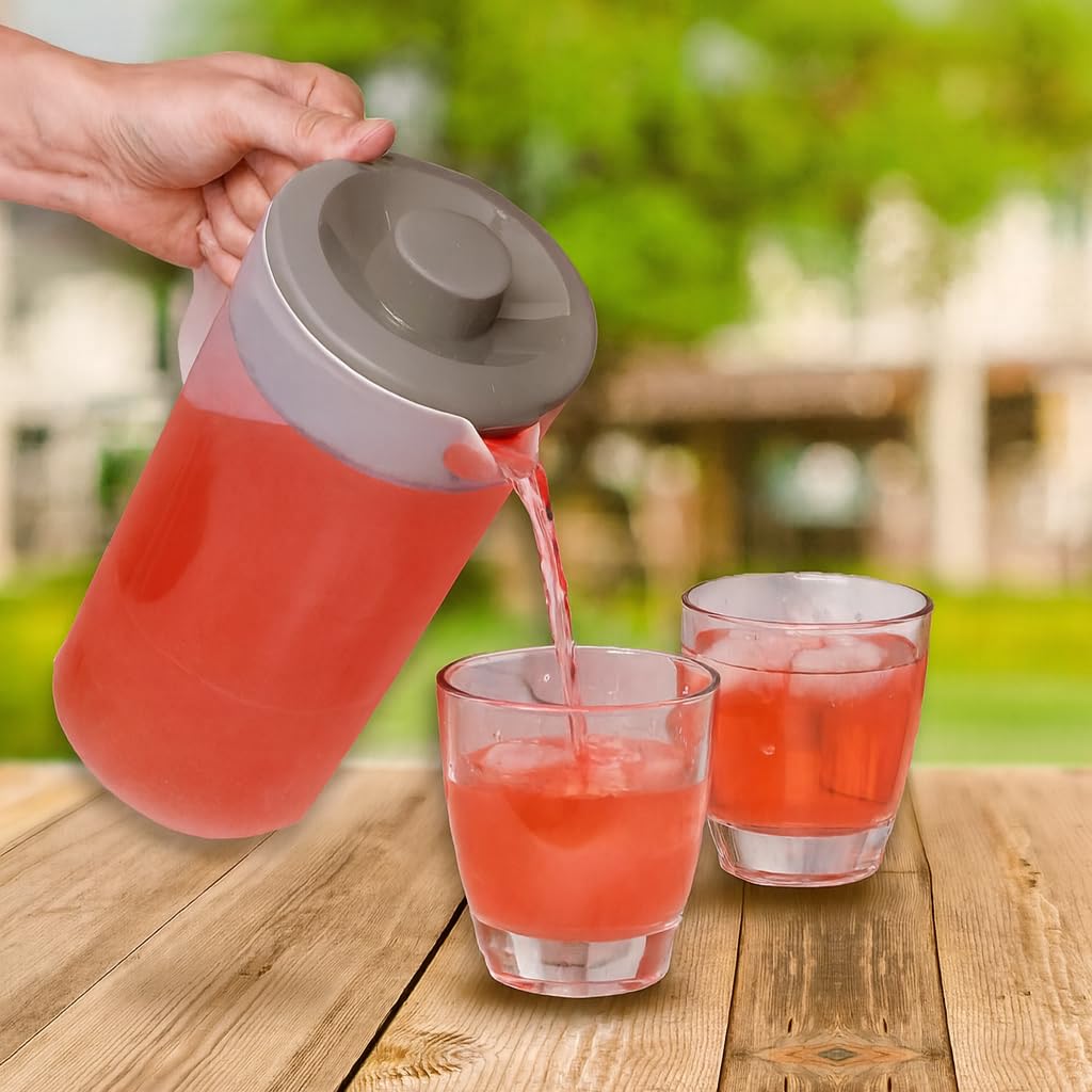 JOEY'Z water pitcher BPA-free and phthalate-free for safe daily use.