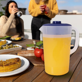 BPA-free and phthalate-free materials ensure safe drinking