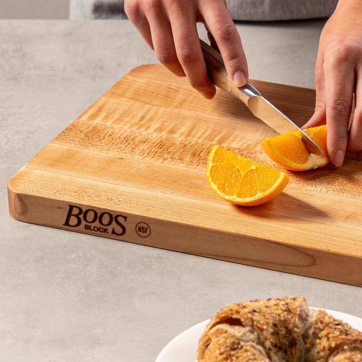 John Boos Chop-N-Slice rectangular board surface detail with grain