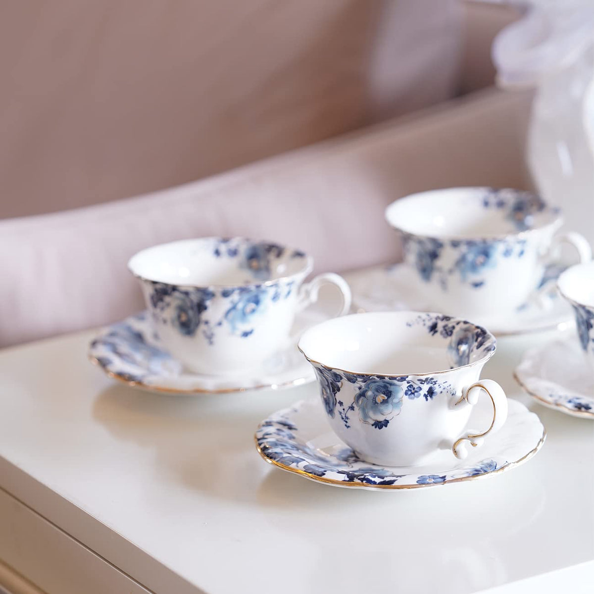 Jomop saucers with 5.6-inch diameter for balanced serving