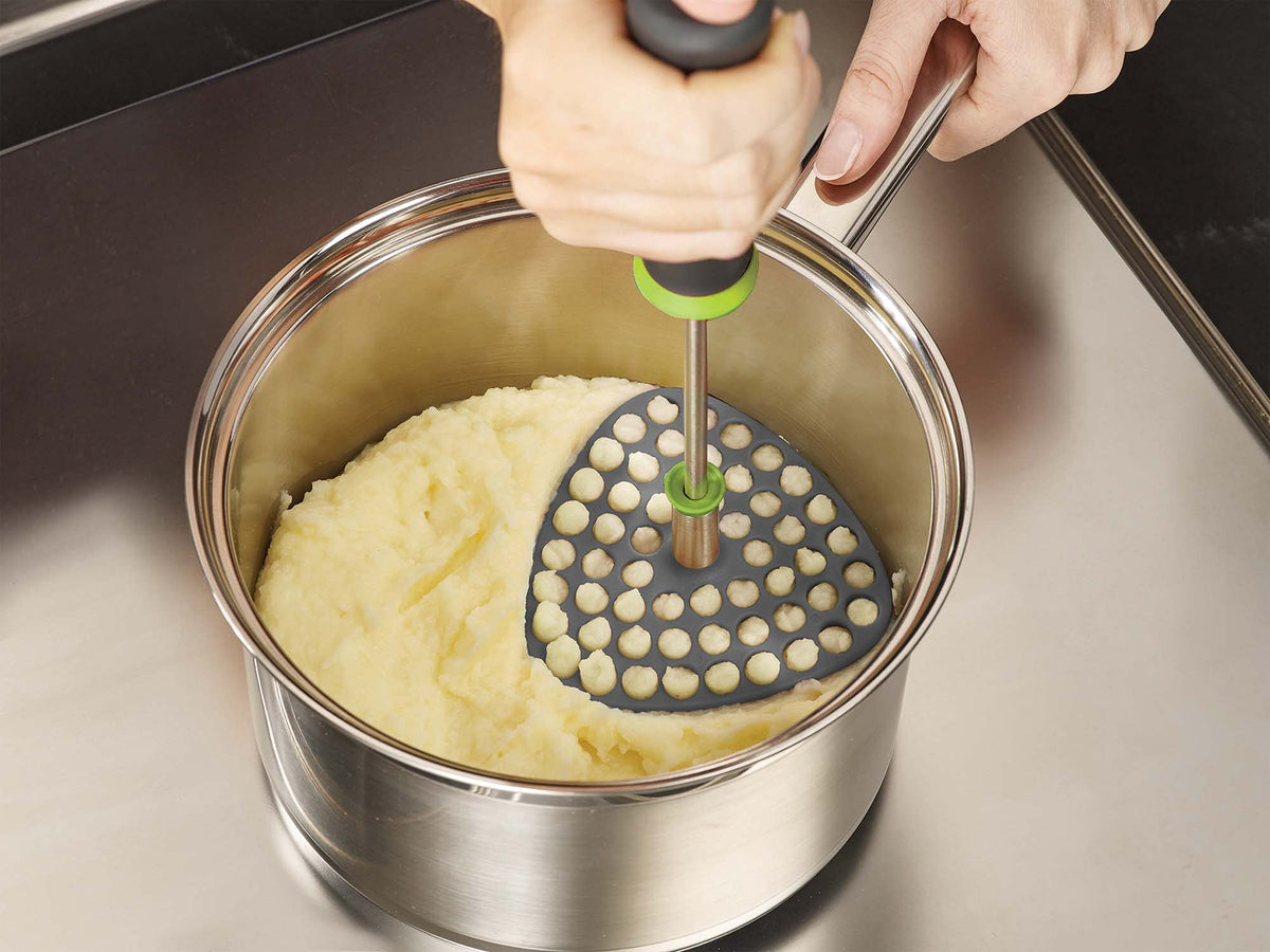 Delta folding head with locking collar enables quick setup before mashing.