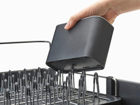 Joseph Joseph dual-part configuration extending to fit larger loads.