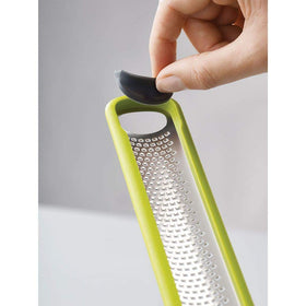 Joseph Joseph Handi-Zest ergonomic handle enables comfortable zesting