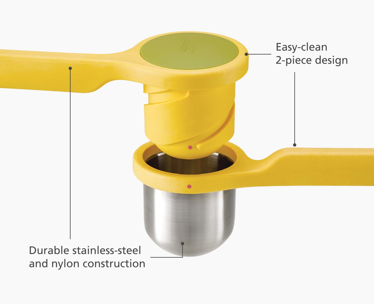 Joseph Joseph Helix Citrus Press twist mechanism highlights ergonomic horizontal pressing for comfortable juicing.