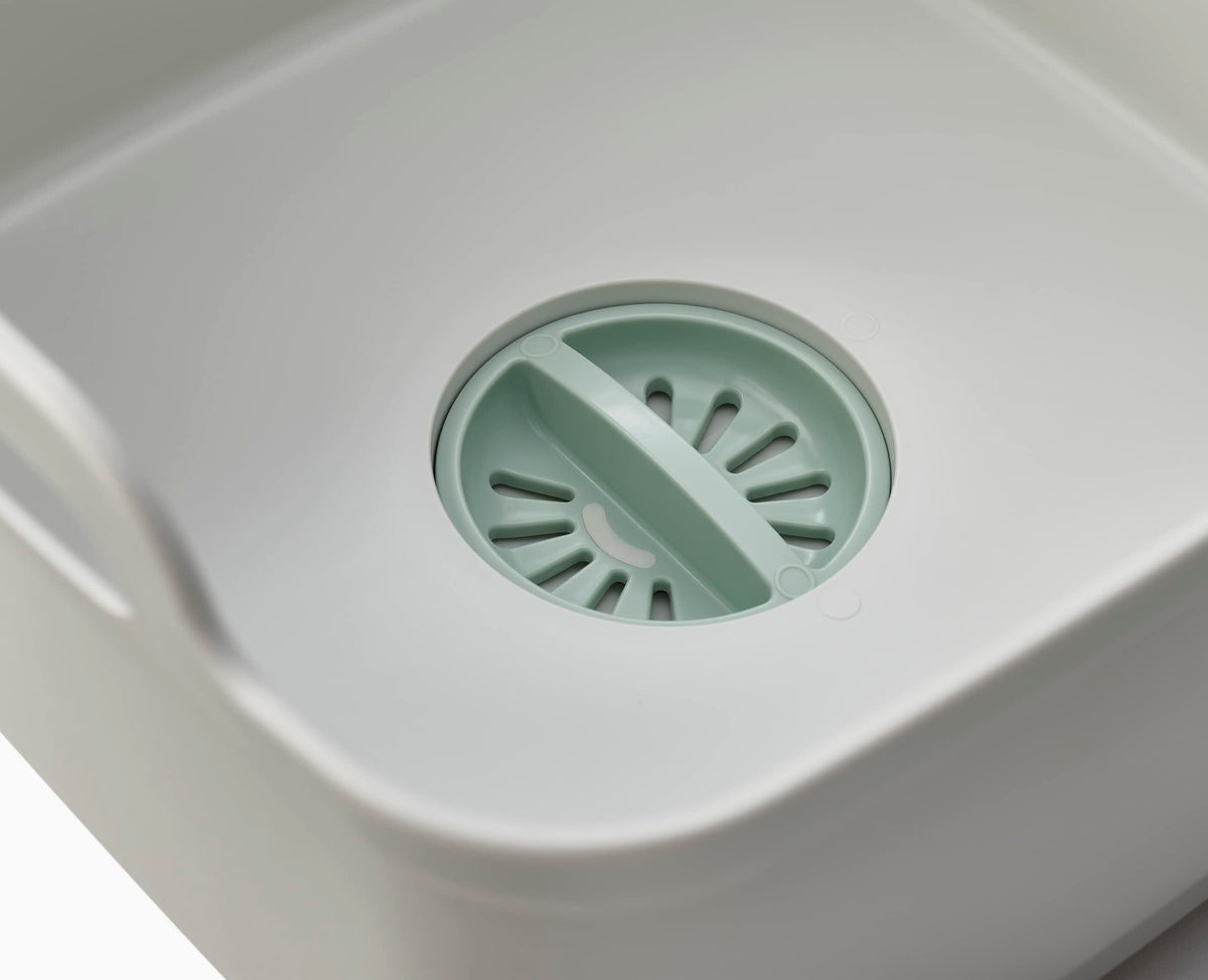 Joseph Joseph Wash and Drain bowl with handles for easy carrying